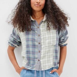 American Eagle Cropped Plaid Flannel Button Down Women’s Size XL